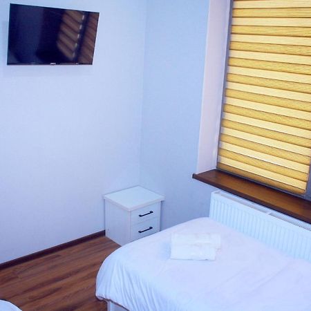 One Global Family Guest House Самарканд Экстерьер фото