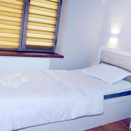 One Global Family Guest House Самарканд Экстерьер фото