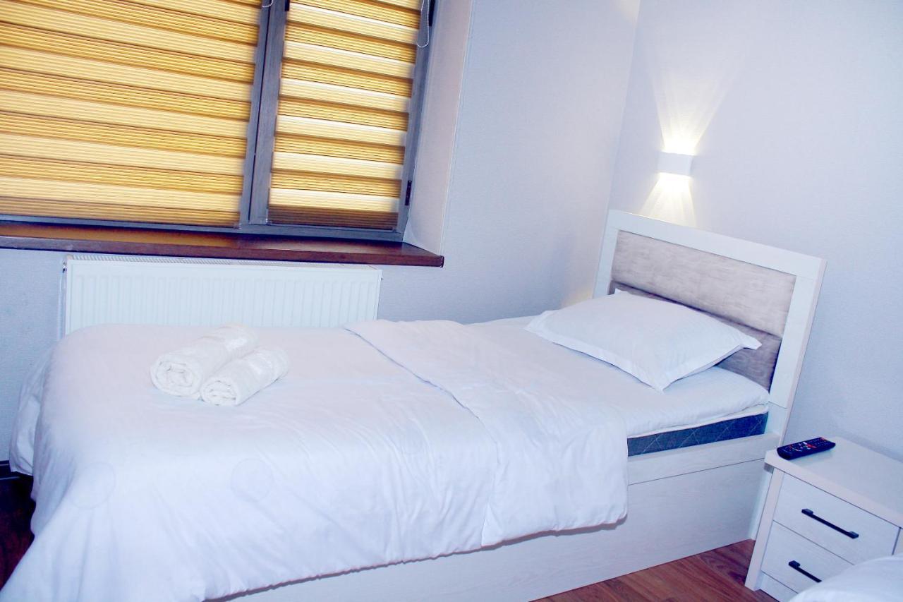One Global Family Guest House Самарканд Экстерьер фото